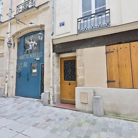 Quartier Saint-michel Notre-dame 2 Free Netflix