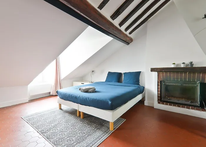 Quartier Saint-michel Notre-dame 2 Free Netflix Paris